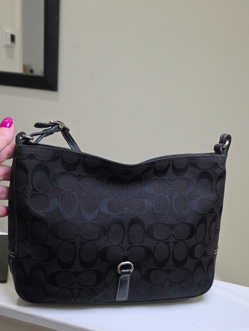 COACH 6091 Vintage Hamptons Clip Hobo Black Signature Fabric/Black Leather Trim - Picture 13 of 16